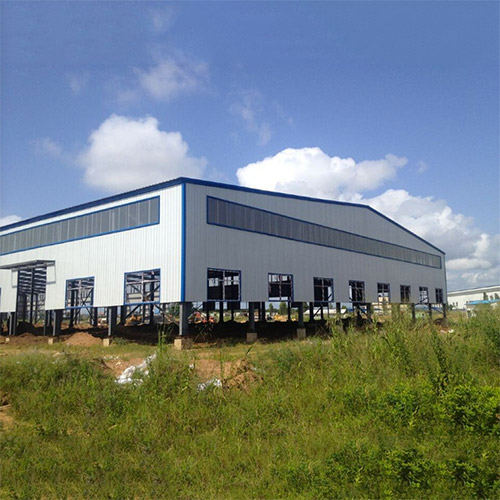 Steel Prefab Warehouse under the blue sky