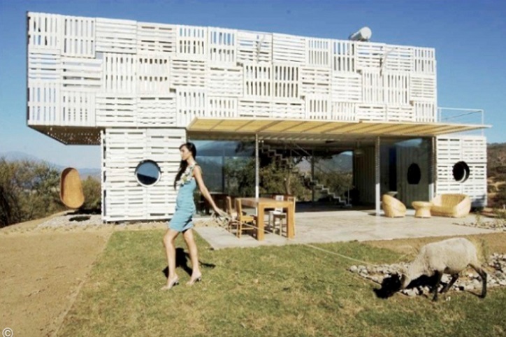 Manifesto Container Beach House